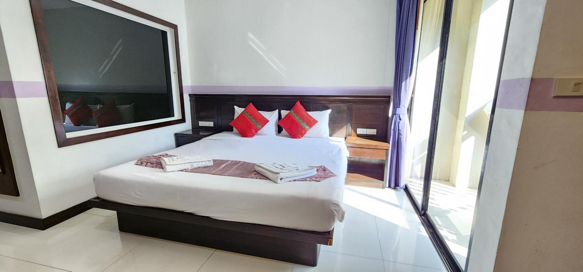 فندق D C Patong المظهر الخارجي الصورة