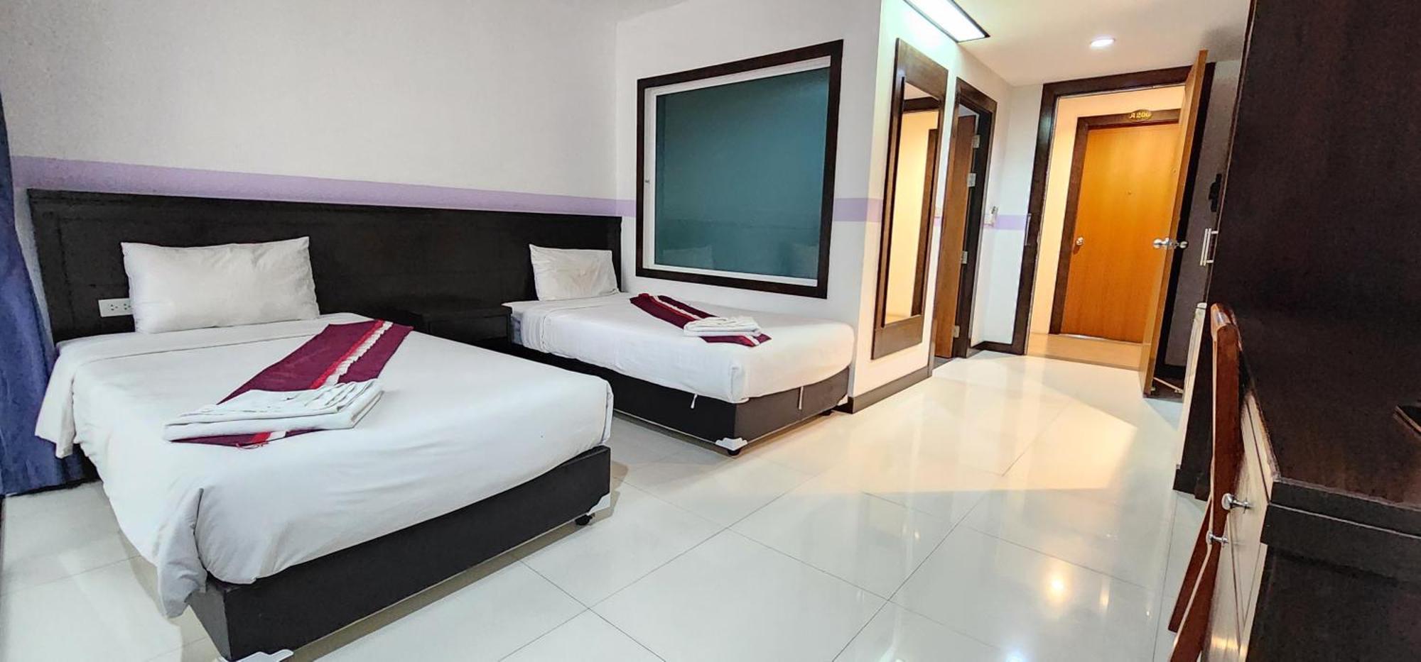 فندق D C Patong المظهر الخارجي الصورة
