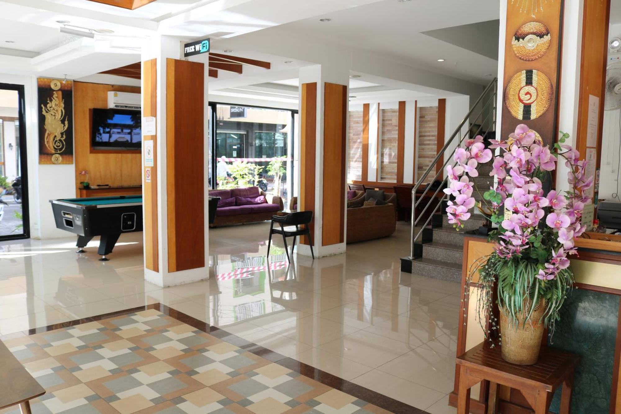 فندق D C Patong المظهر الخارجي الصورة